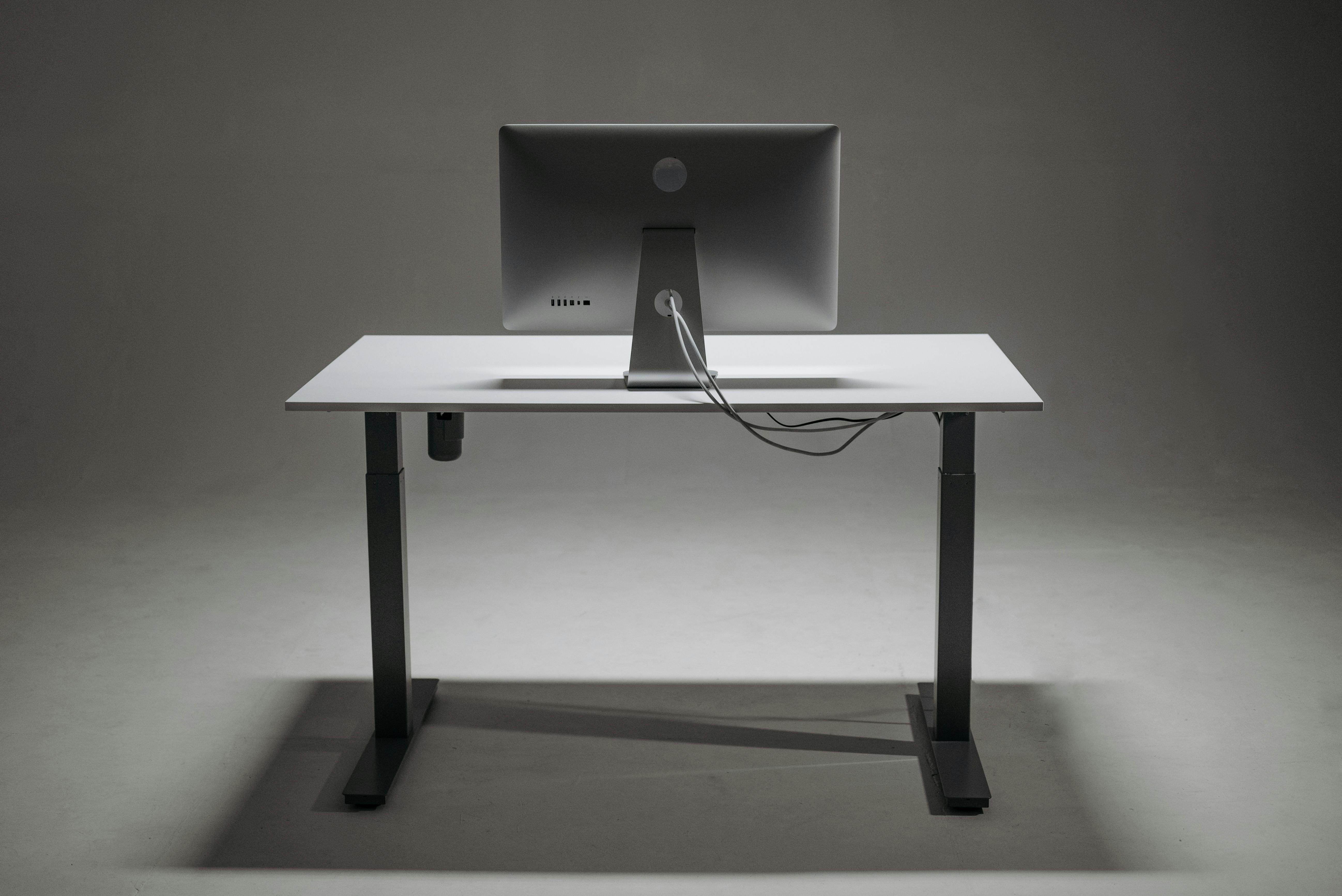 Find nemt dit nye skrivebord 
